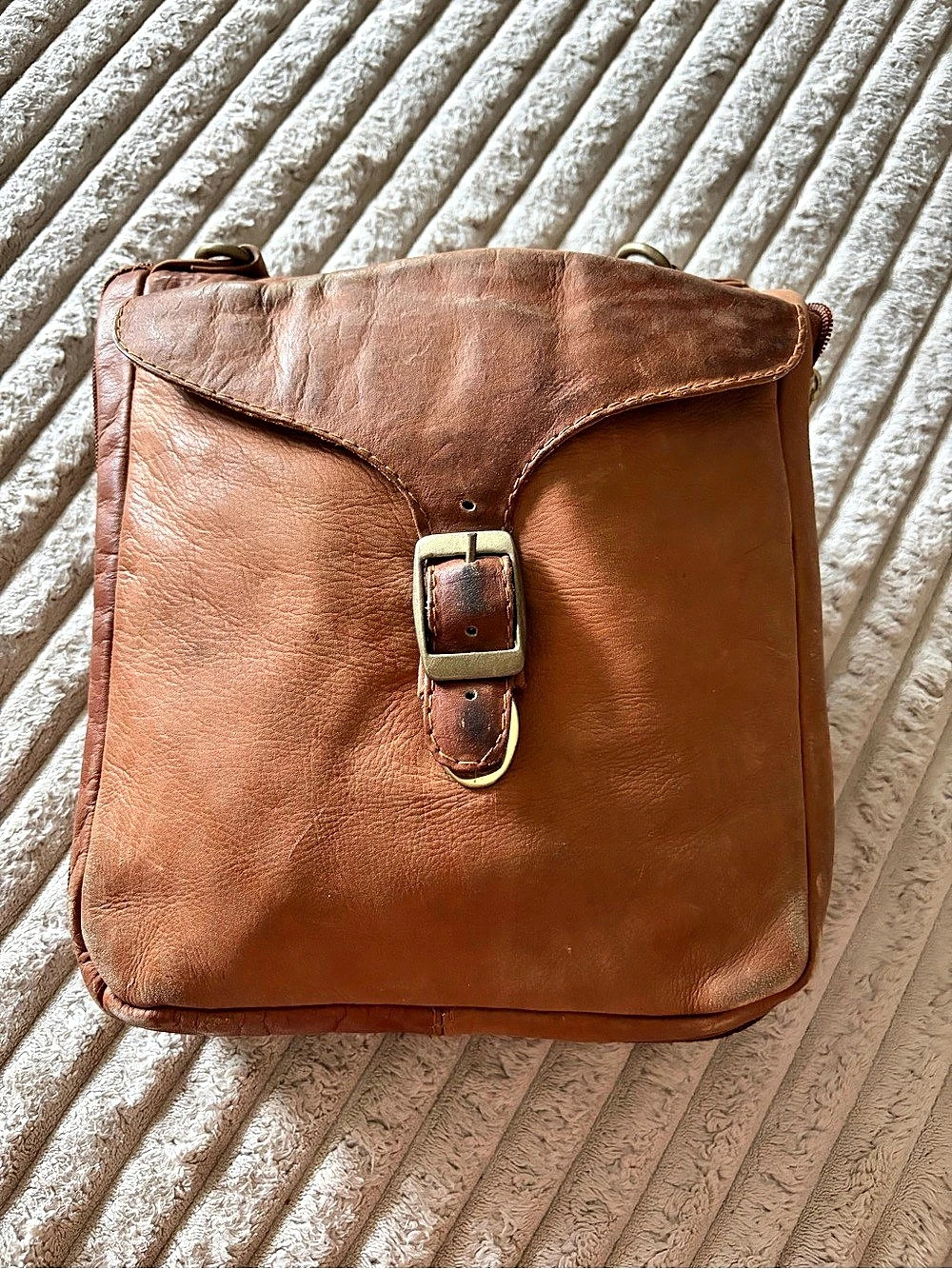 VTG Unique Brown Leather Tote Bag
